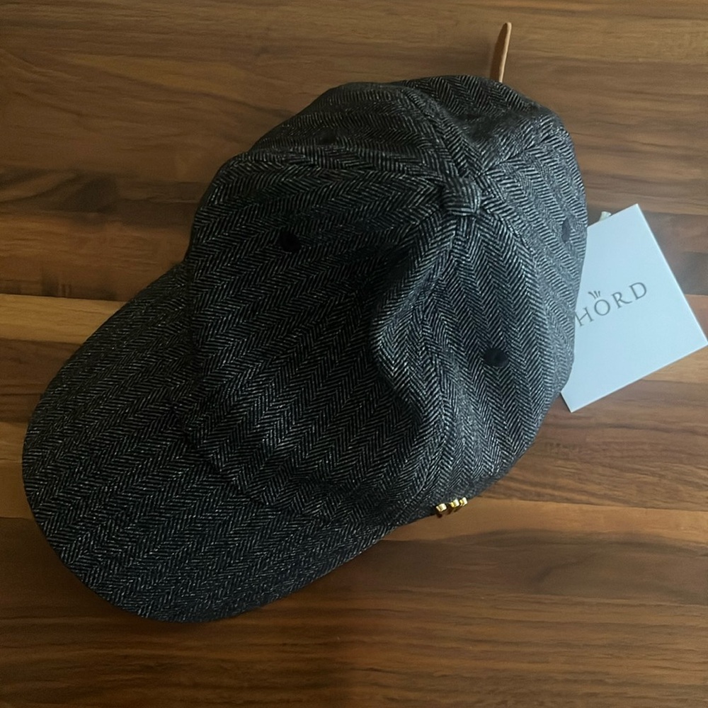 Chord black and white herringbone baseball cap hat new with tags